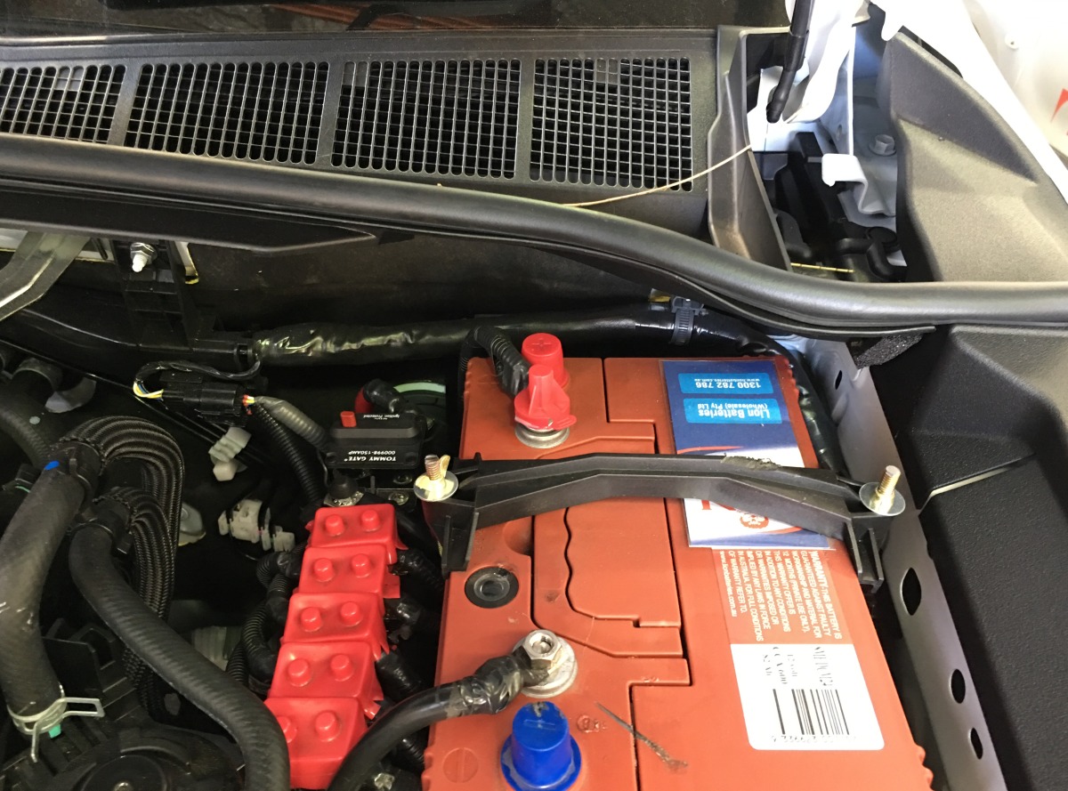 HiLux 2017 REDARC BCDC1220 Dual Battery System Creative Installations