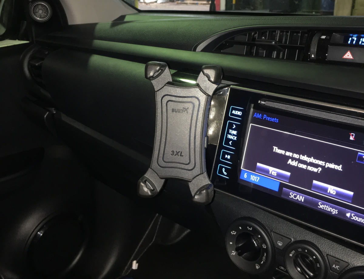 HiLux 2018 Bury XXXL Universal Car Phone Holder Creative Installations