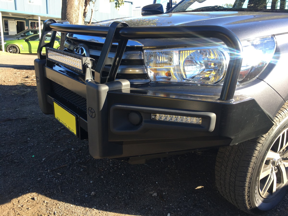 HiLux 2018 DB Link 22" Dual Row LED Light Bar Creative Installations