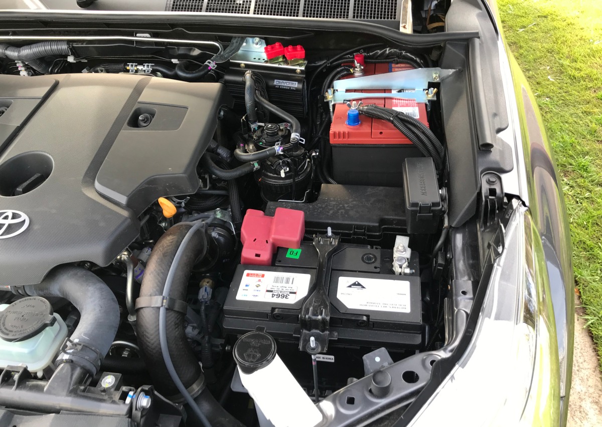 HiLux 2019 REDARC BCDC1220 Dual Battery System Creative Installations