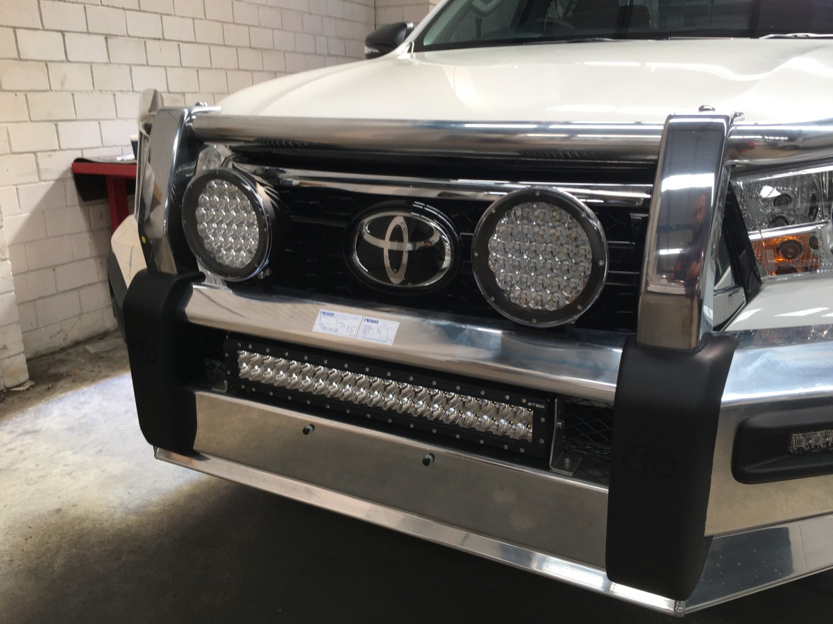HiLux 2020 22" STEDI ST4K Double Row LED Light Bar Creative Installations