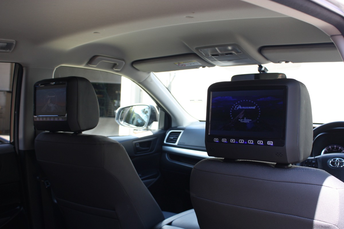 Kluger 2015 9" Headrest DVD Players Creative Installations