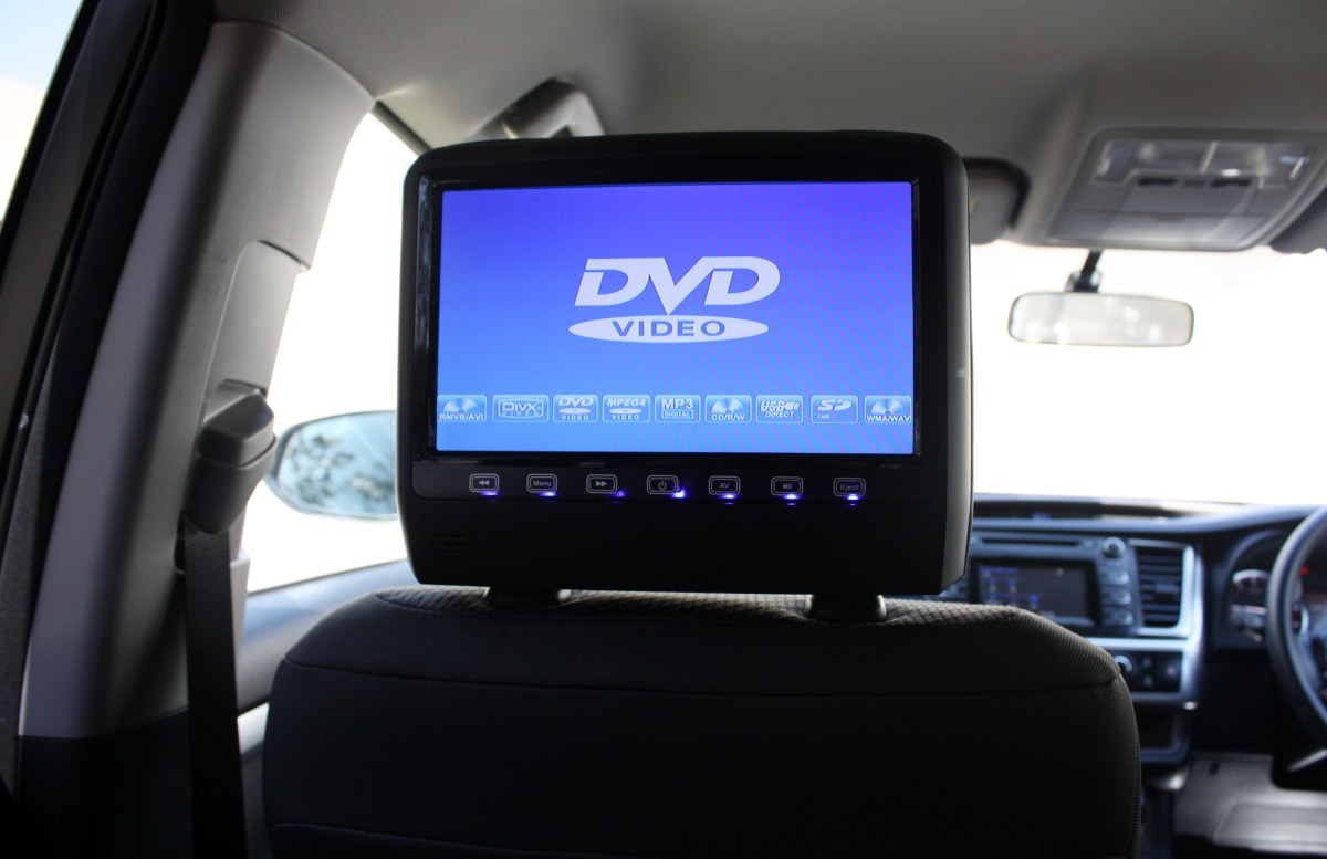 Kluger 2015 9" Headrest DVD Players Creative Installations