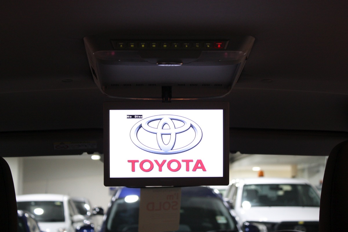 Kluger 2015 10.2" Roof DVD player Creative Installations