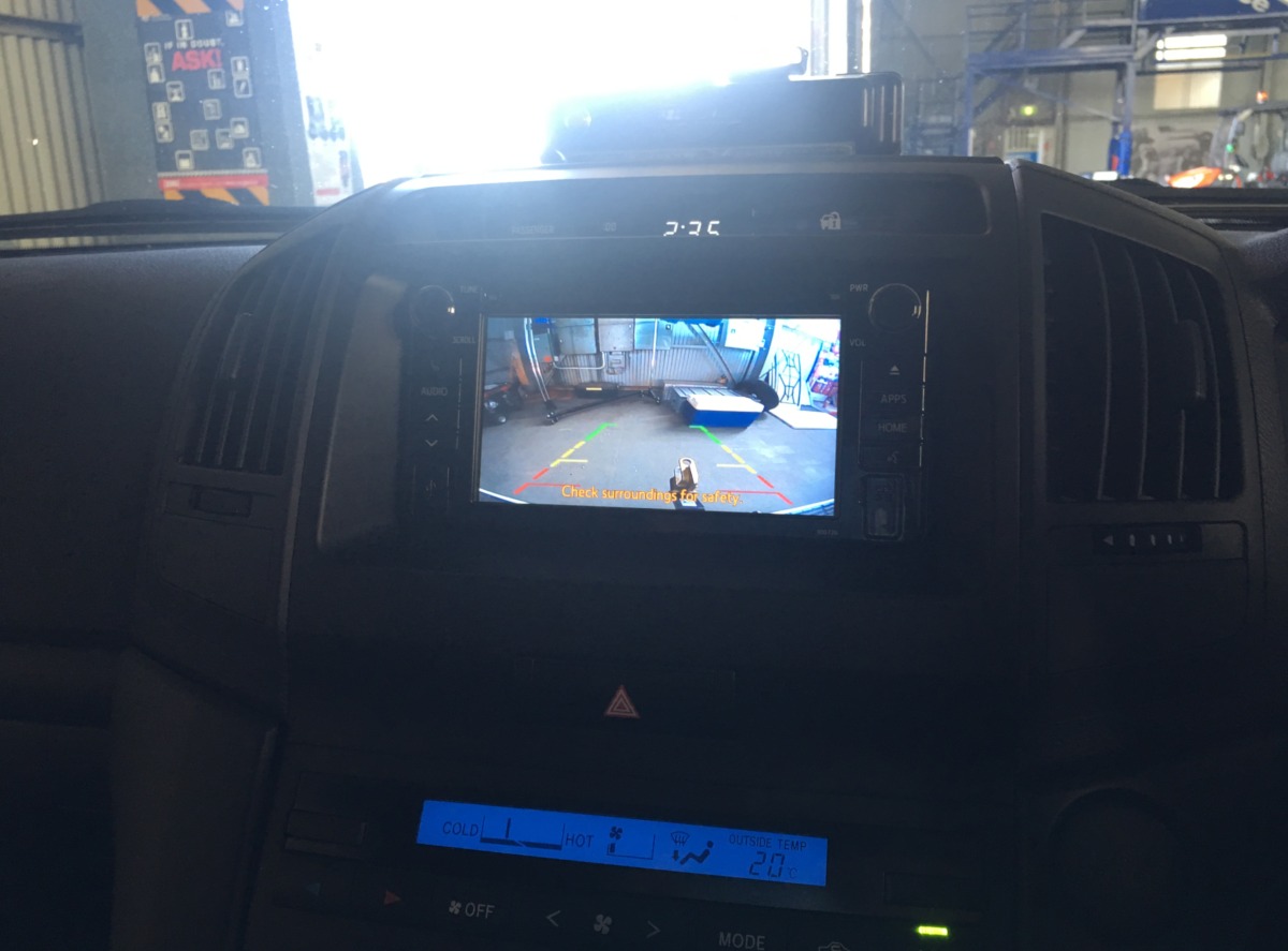 LandCruiser GX 2019 Integrated Reverse Camera Creative Installations