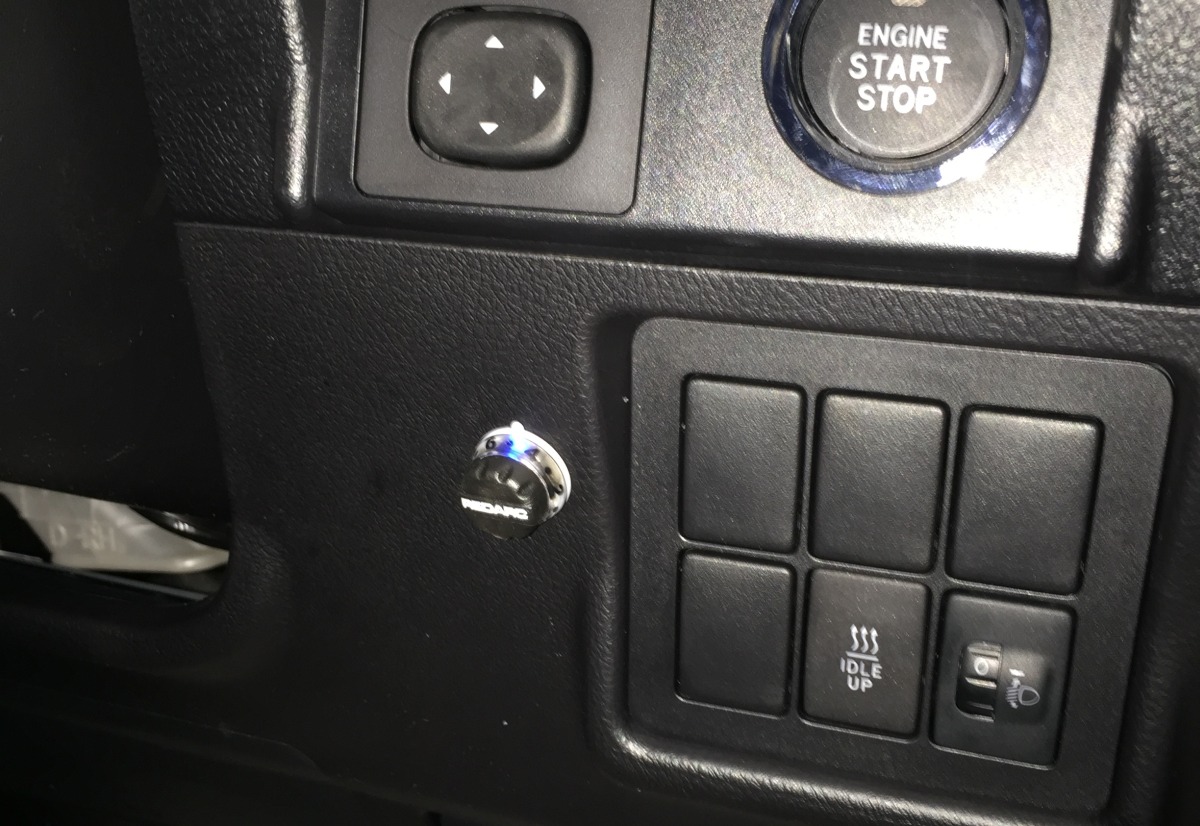 Prado 2015 REDARC Electric brake controller Creative Installations