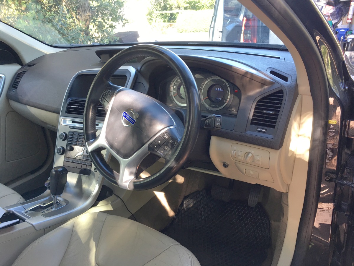 XC60 2009 REDARC Electric Brake Controller Creative Installations