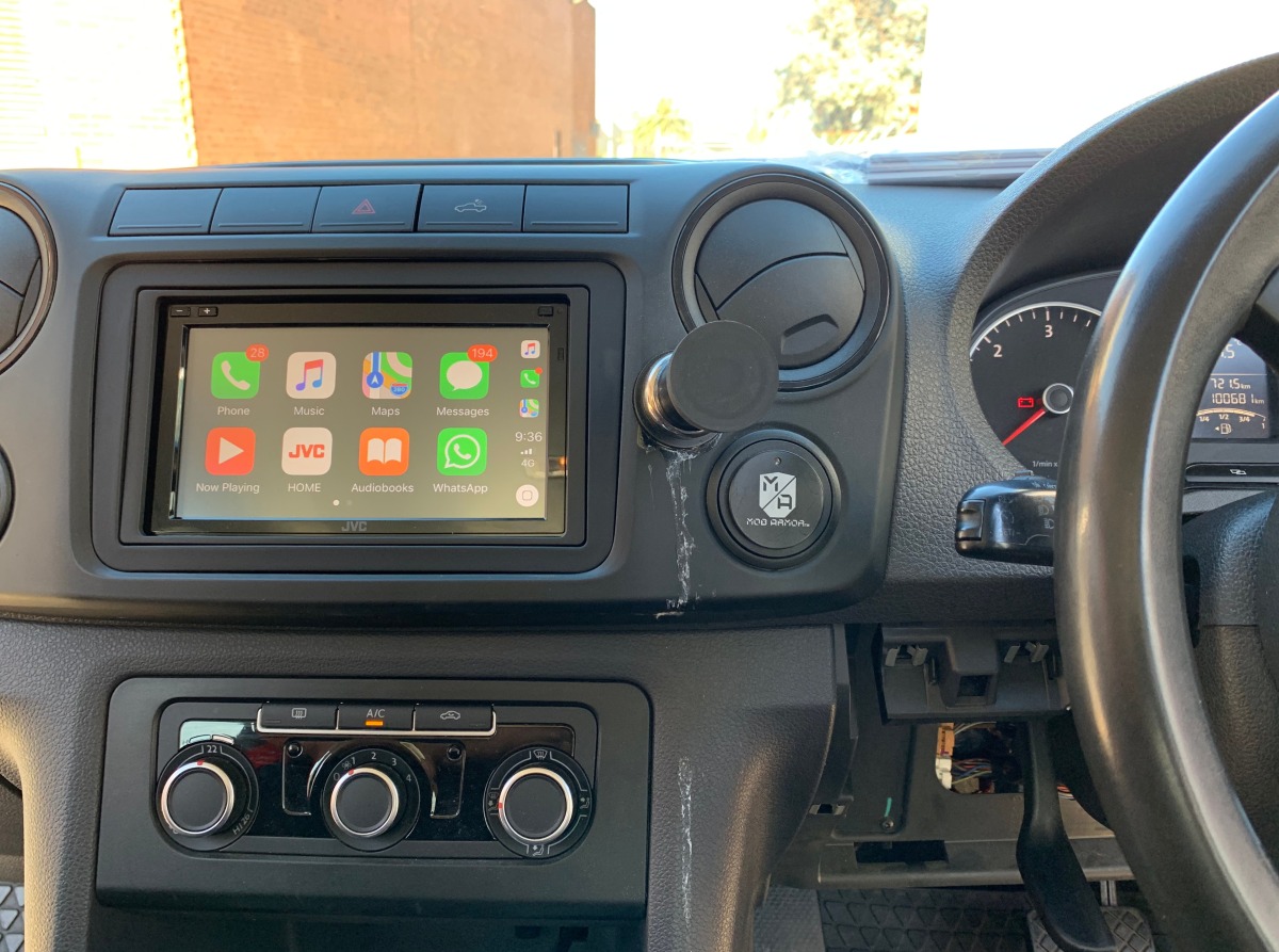 Amarok 2013 JVC KWM740BT Head Unit Creative Installations