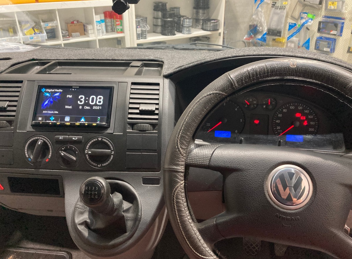 Transporter 2005 Kenwood DMX8520DABS Head Unit Creative Installations