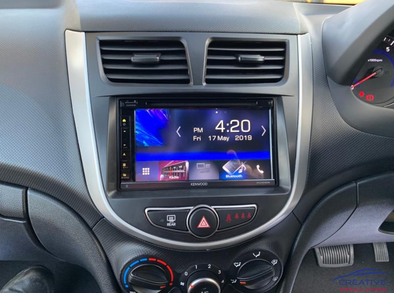 Hyundai accent apple online carplay