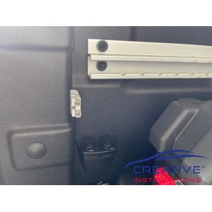 Navara Anderson Plug Navara Anderson Plug
