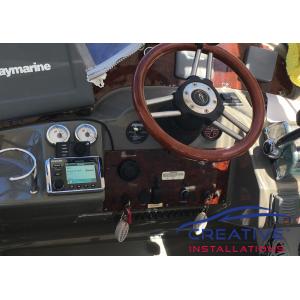 Regal 3760 KICKER Marine Stereo