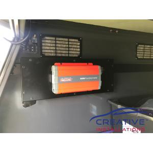 HiLux REDARC Power Inverter