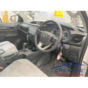 HiLux GME UHF Radio