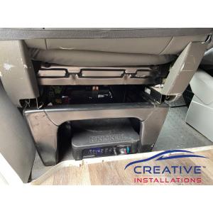 Transporter KICKER HS10 Underseat Subwoofer